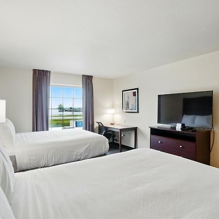 Cobblestone Hotel & Suites - Russells Point At Indian Lake Exterior foto